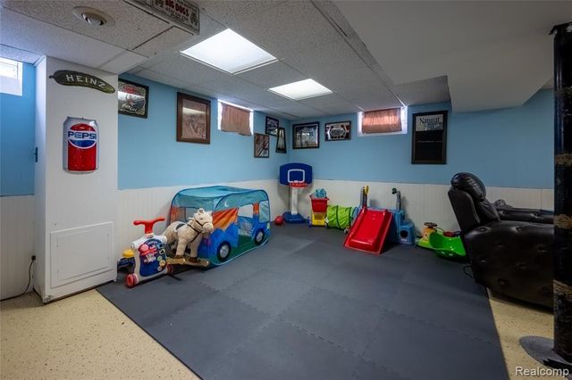 3625 Katherine Street, Dearborn, MI 48124