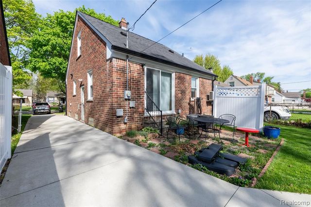 3625 Katherine Street, Dearborn, MI 48124