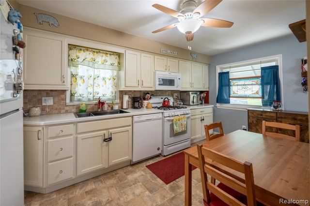 3625 Katherine Street, Dearborn, MI 48124