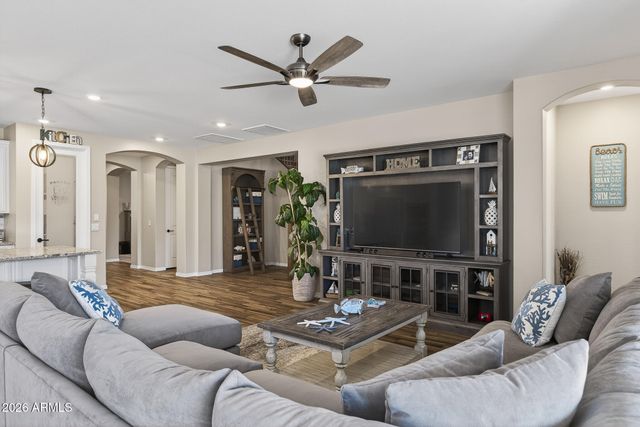 9967 W PINCHOT Avenue, Avondale, AZ 85392