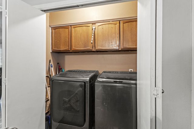 1402 S Carrier Parkway 310, Grand Prairie, TX 75051