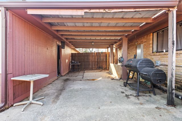 1402 S Carrier Parkway 310, Grand Prairie, TX 75051