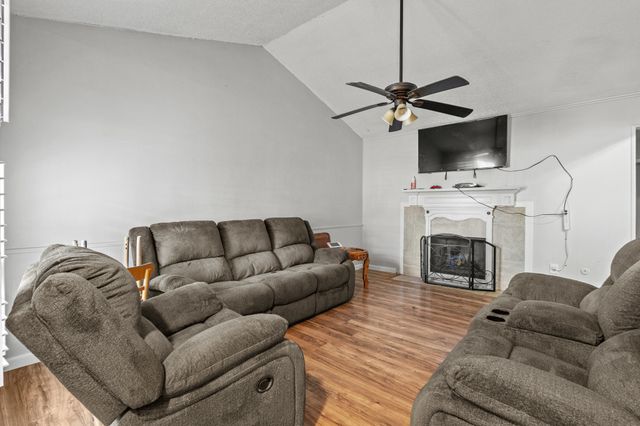 1402 S Carrier Parkway 310, Grand Prairie, TX 75051