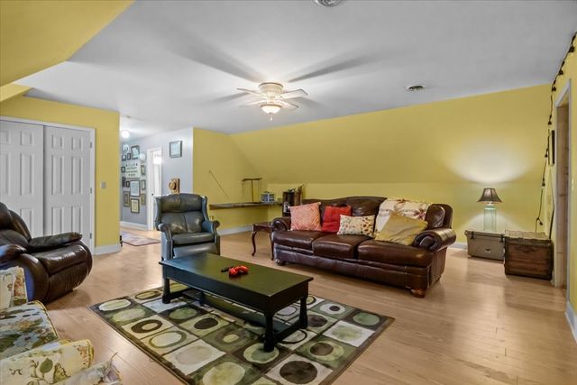 5842 Old State Route 1, New Johnsonville, TN 37134