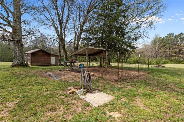 5842 Old State Route 1, New Johnsonville, TN 37134