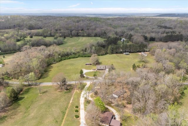 5842 Old State Route 1, New Johnsonville, TN 37134