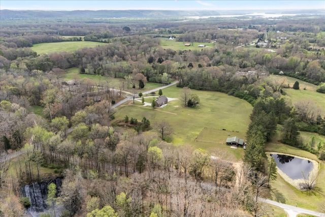 5842 Old State Route 1, New Johnsonville, TN 37134