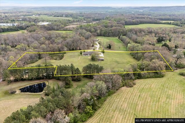 5842 Old State Route 1, New Johnsonville, TN 37134