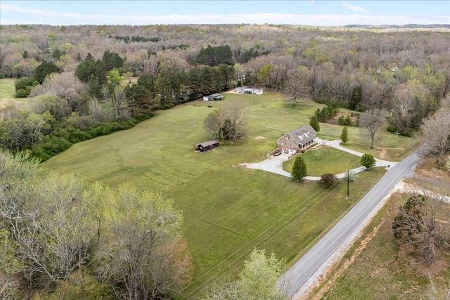 5842 Old State Route 1, New Johnsonville, TN 37134