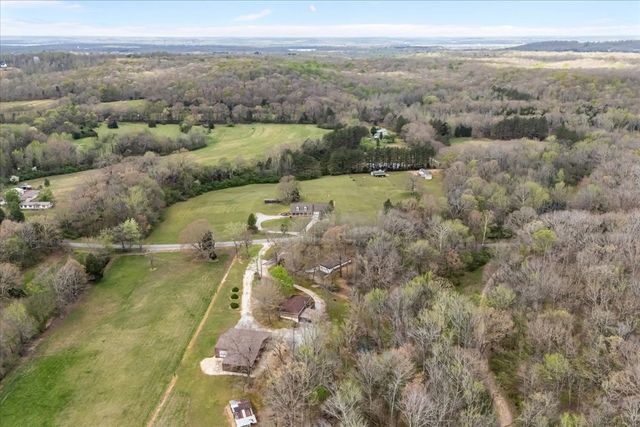 5842 Old State Route 1, New Johnsonville, TN 37134