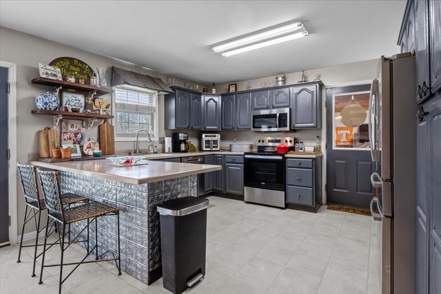 5842 Old State Route 1, New Johnsonville, TN 37134