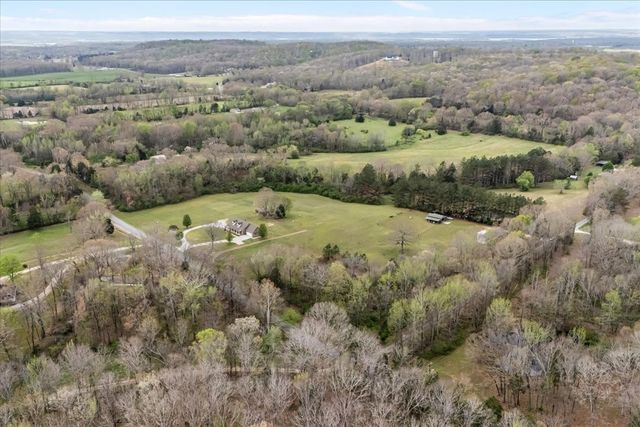 5842 Old State Route 1, New Johnsonville, TN 37134