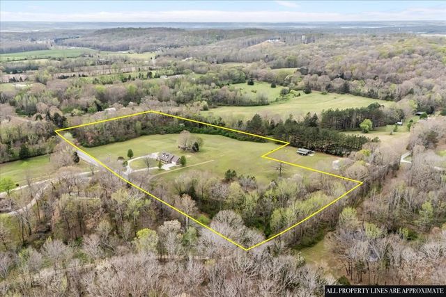 5842 Old State Route 1, New Johnsonville, TN 37134