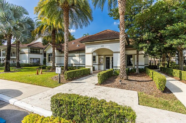 650 S Park Rd 13-5, Hollywood, FL 33021