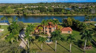 5660 Lago Del Sol Drive, Lake Worth, FL 33449