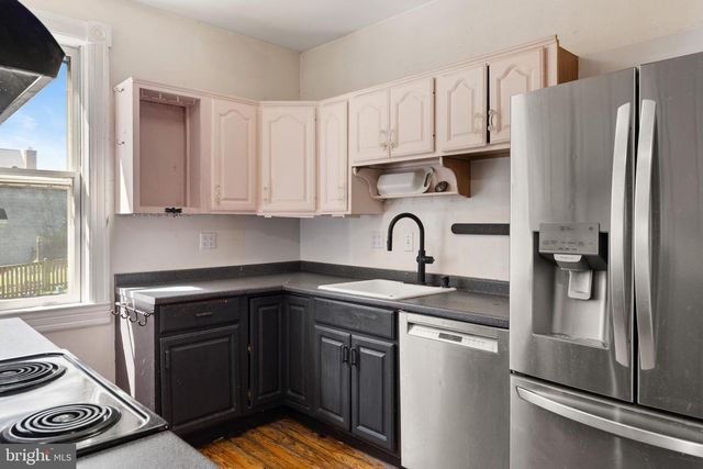 25 E A ST E, Brunswick, MD 21716