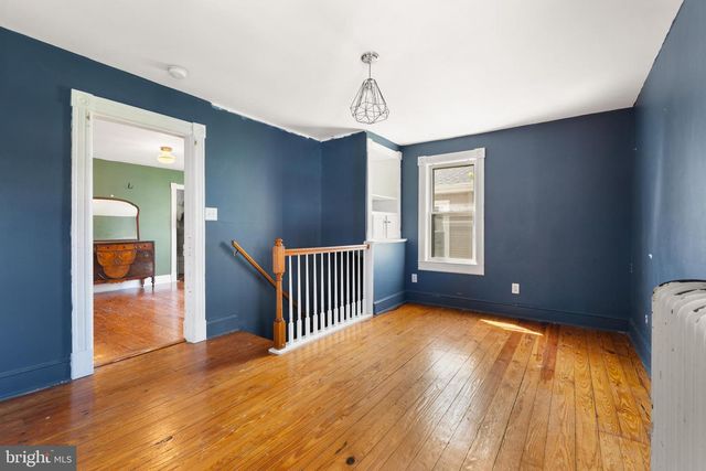 25 E A ST E, Brunswick, MD 21716