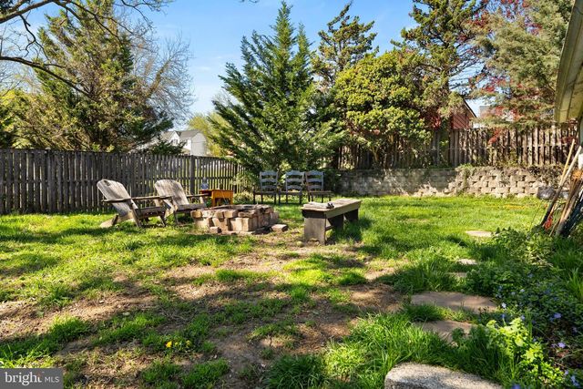 25 E A ST E, Brunswick, MD 21716