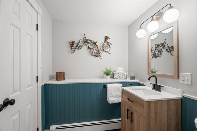 31 Pine Street, Andover, MA 01810
