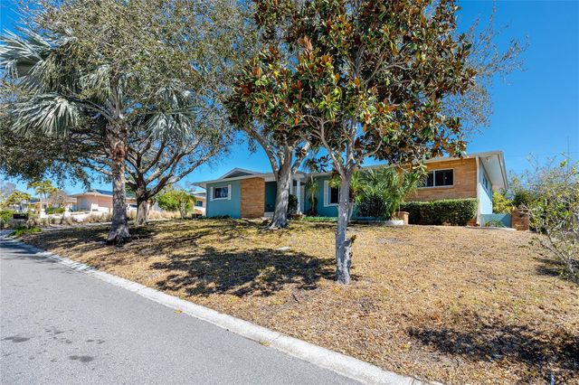 1531 HILL DRIVE, Largo, FL 33770