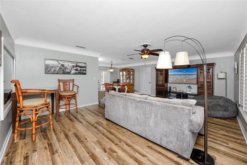 Image 14 of property listing at 1531 HILL DRIVE, Largo, FL 33770