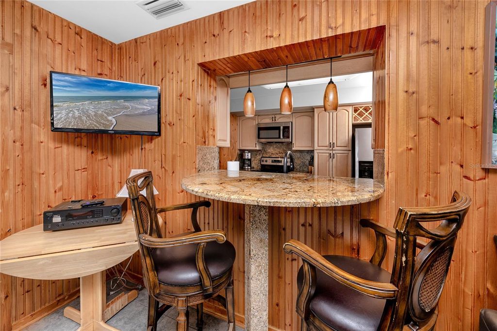 Image 24 of property listing at 1531 HILL DRIVE, Largo, FL 33770