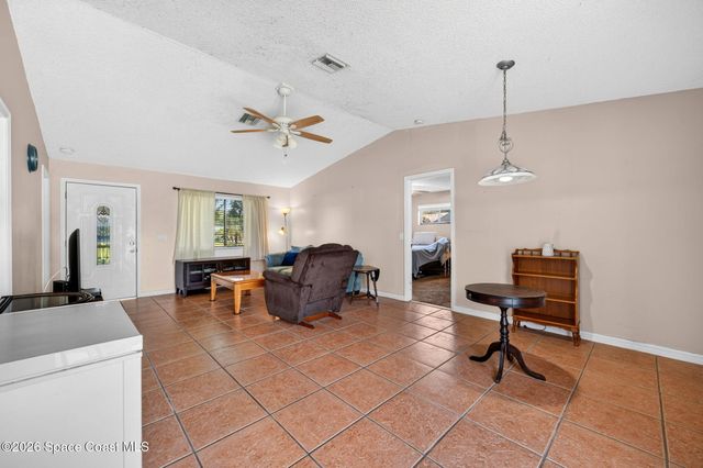 959 Sablon Street SE, Palm Bay, FL 32909