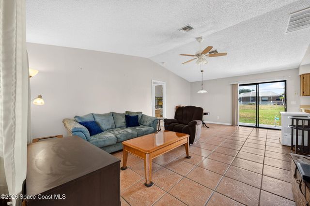 959 Sablon Street SE, Palm Bay, FL 32909