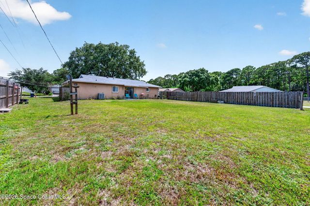 959 Sablon Street SE, Palm Bay, FL 32909