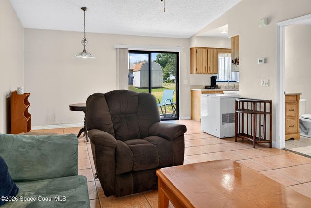 959 Sablon Street SE, Palm Bay, FL 32909