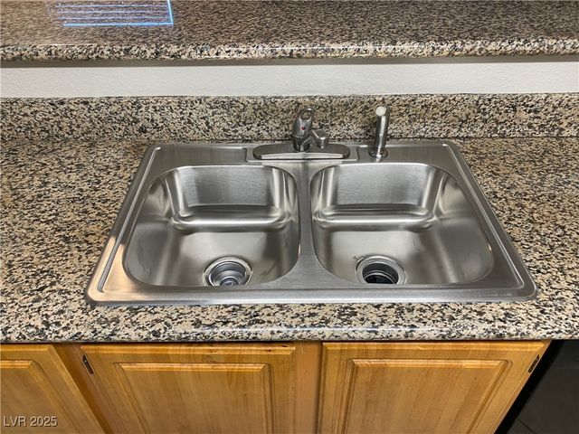 5055 West Hacienda Avenue 1190, Las Vegas, NV 89118