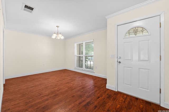 222 GUILFORD FRG, Universal City, TX 78148