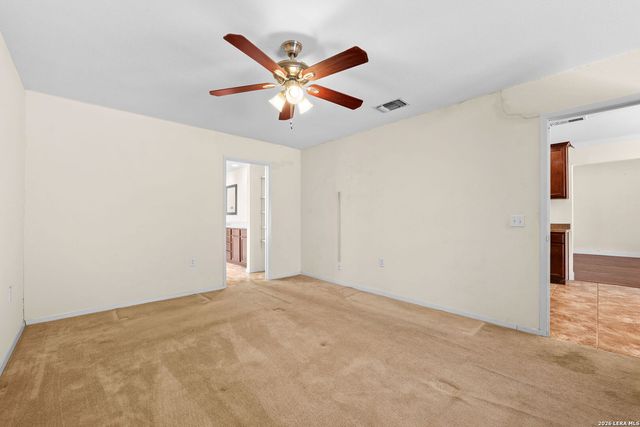 222 GUILFORD FRG, Universal City, TX 78148