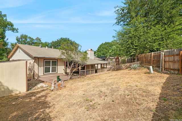 222 GUILFORD FRG, Universal City, TX 78148