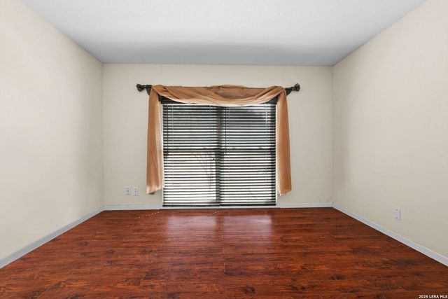 222 GUILFORD FRG, Universal City, TX 78148