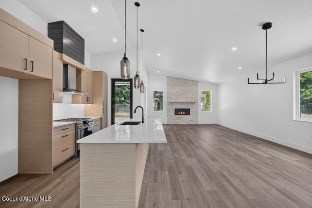 11005 E 36TH DR, Spokane Valley, WA 99206