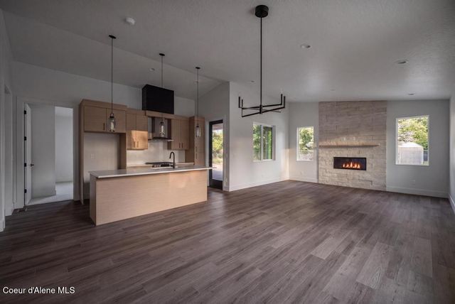 11005 E 36TH DR, Spokane Valley, WA 99206