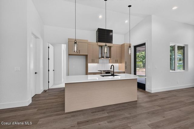 11005 E 36TH DR, Spokane Valley, WA 99206