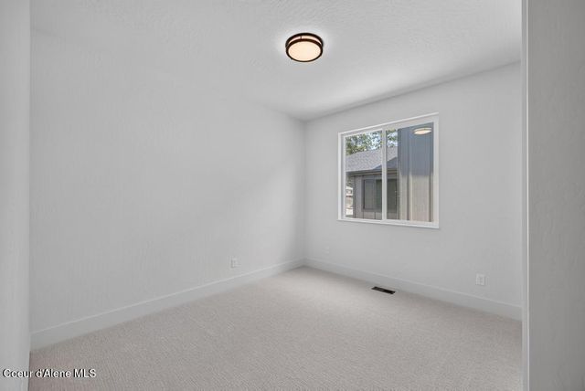 11005 E 36TH DR, Spokane Valley, WA 99206