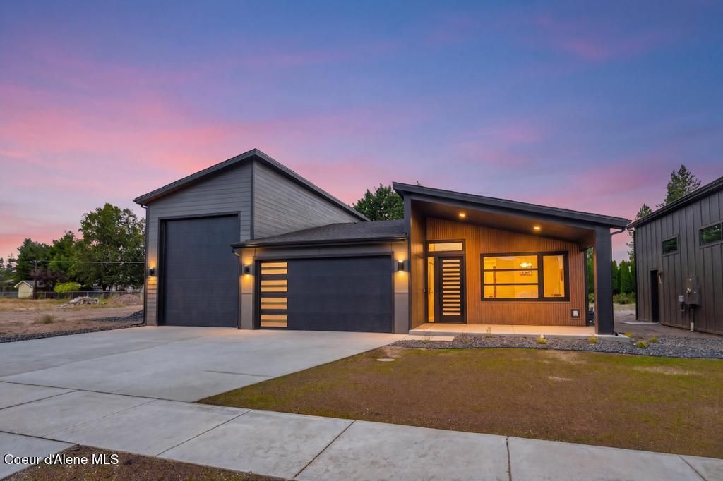 11005 E 36TH DR, Spokane Valley, WA 99206