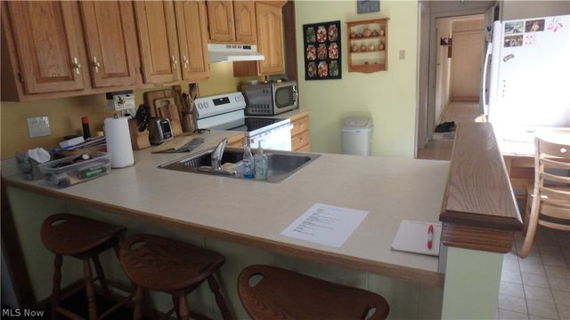 2075 Substation Road, Brunswick Hills, OH 44212