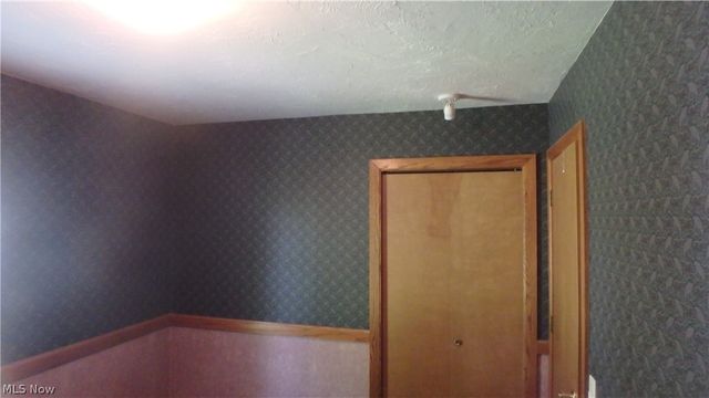 2075 Substation Road, Brunswick Hills, OH 44212