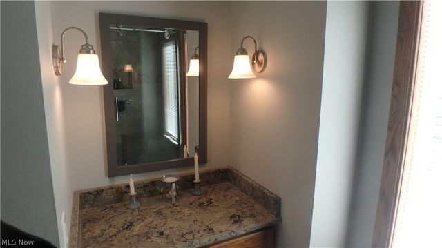 2075 Substation Road, Brunswick Hills, OH 44212