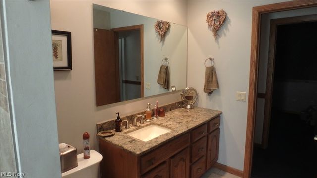 2075 Substation Road, Brunswick Hills, OH 44212