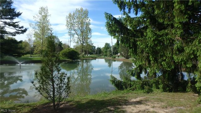 2075 Substation Road, Brunswick Hills, OH 44212