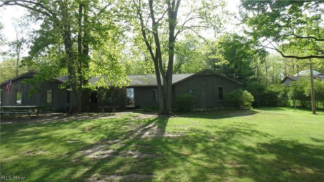 2075 Substation Road, Brunswick Hills, OH 44212
