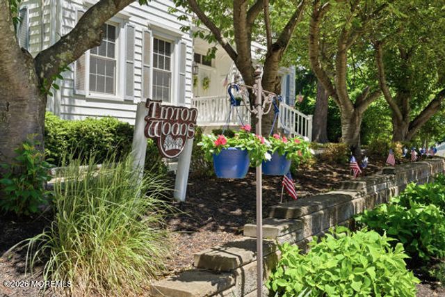 20 Oak Lane, Eatontown, NJ 07724