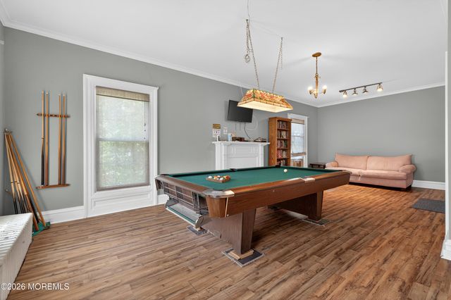 20 Oak Lane, Eatontown, NJ 07724