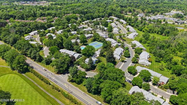 20 Oak Lane, Eatontown, NJ 07724