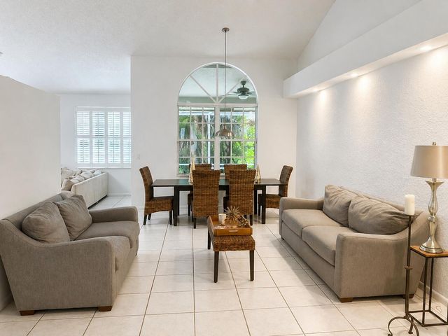 12719 NW 19th Manor, Coral Springs, FL 33071